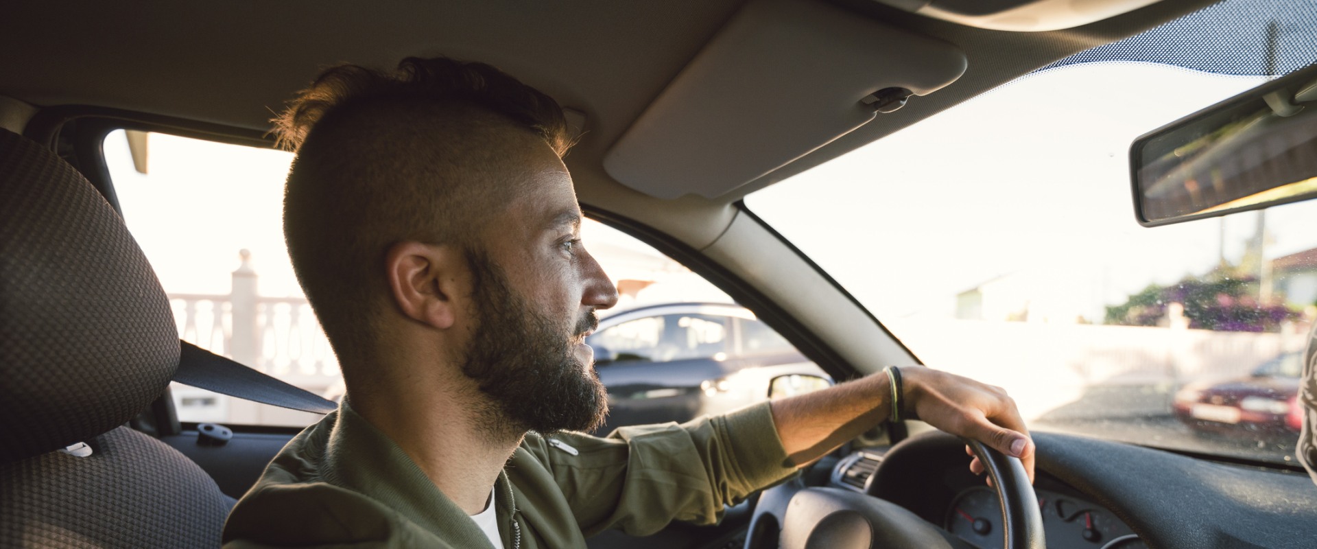 Everything You Need to Know About Uninsured/Underinsured Motorist Coverage